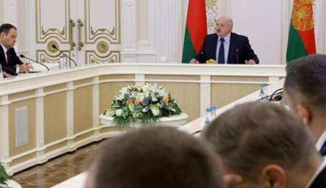 Президент Беларуси провел совещание по ценообразованию 